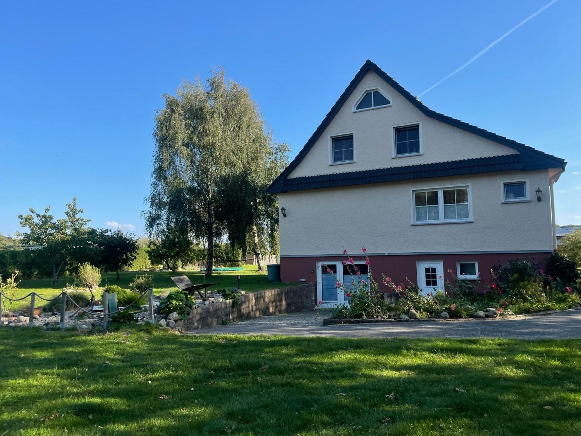 Apartment Ruegenferienhaus - Hafen *